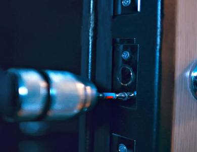 翠峦24小时上门开锁公司